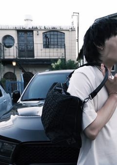 無愛想な幼馴染には、昔から大好きな人がいるようで。