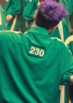 飼い犬に手を噛まれる