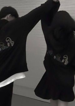 ㅤ溺 愛 双 子 兄 弟 。