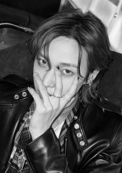 薔薇の香りに誘われて