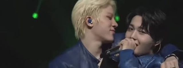 　𝓿さんの壁紙画像