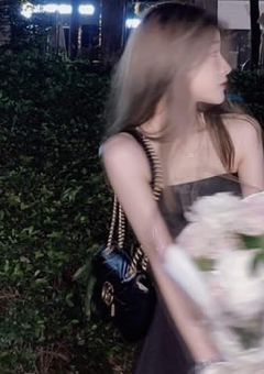 愛を知らない女の仔