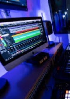 僕 は 、 い つ も  作 曲 中  。