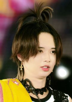 ↝ 陰キャとぼっち。