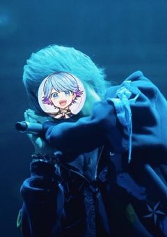 なんで、あいつなんかのメイドに？！