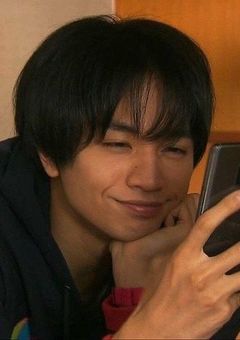 SexyZoneとSnowManは対立してる