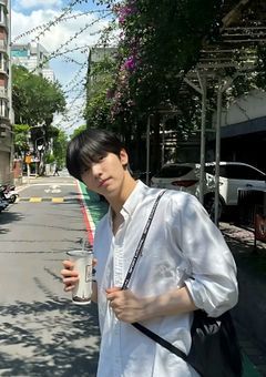 月が欠ける夜に、僕らは恋をした