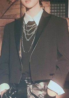 吸血鬼と人間は交わってはいけないと言われているけれど俺は人間の君に恋してしまった