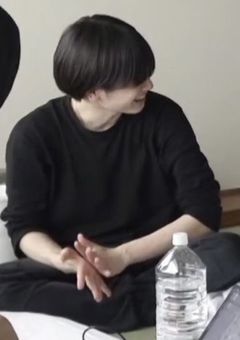 無様に果てるだけ。