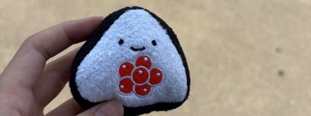 莉央さんの壁紙画像