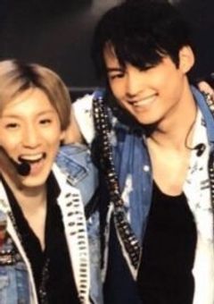 真っ黒な僕と桃色の君