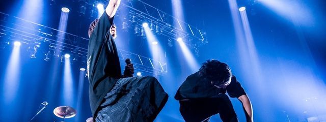 イズハ/īzhåさんの壁紙画像