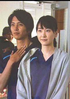 藍白の娘です