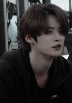 そっちが嫉妬深いくせにㅎ