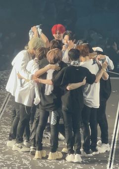 If I could be your star . ☆*･_