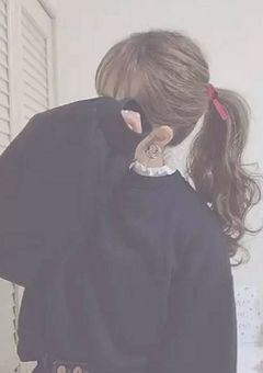 西から来た紅一点
