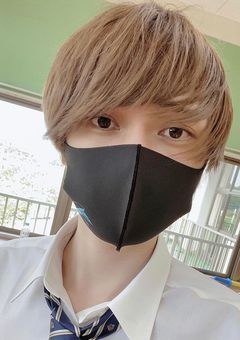 弟 が 塩 す ぎ て 辛 い　。