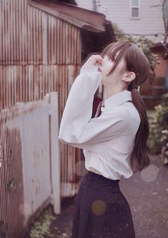 美 少 女 と 愉 快 な 仲 間 た ち .