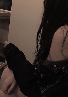 不 良 美 少 女　.