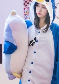 # ペンギンのまねーじゃー。