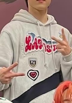 アイドルとスポーツ選手の恋
