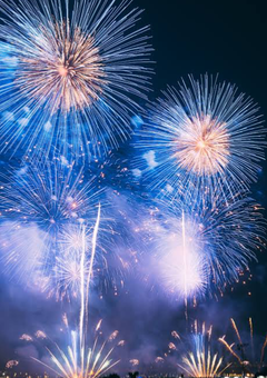 君と見た花火をもう一度……