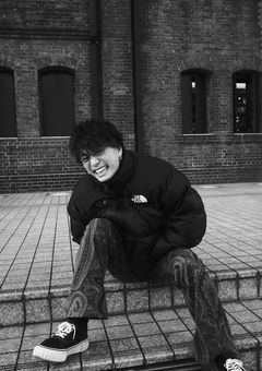 謎のイケメンくんの正体は...?