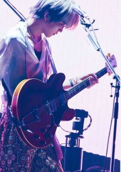 転生したら推しに飼われてる猫だった！？