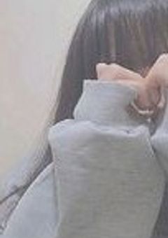 曲がり角で先輩にぶつかって恋に落ちた件