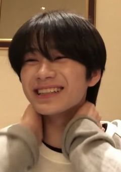 デリ呼んだら後輩きたんやけど 。
