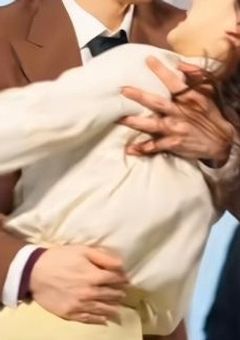 ひとつ屋根の下、ふたつの物語