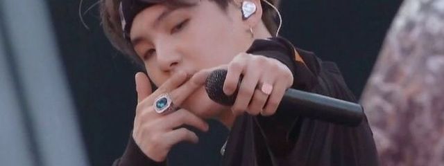  　　翠 宮 霖 華さんの壁紙画像