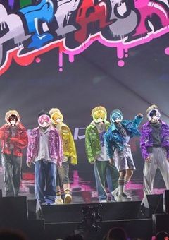 AMPTAKのLIVEに行ったら、まさかの推しが僕に恋?