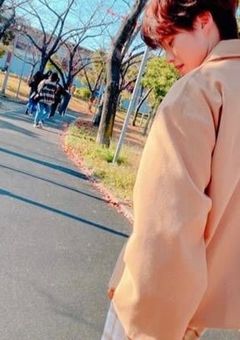 消 し ゴ ム を く れ た 女 子 を 好 き に な っ た 。