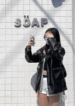 SEVENTEENの紅一点は変態でした