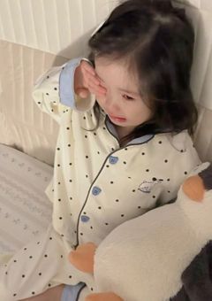 泣き虫赤ちゃん拾いました。