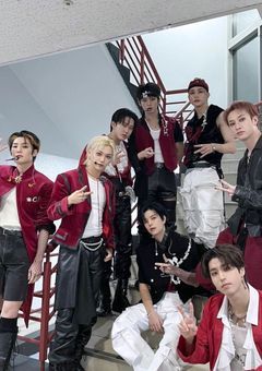 目が覚めたら推しに監禁されてた！？