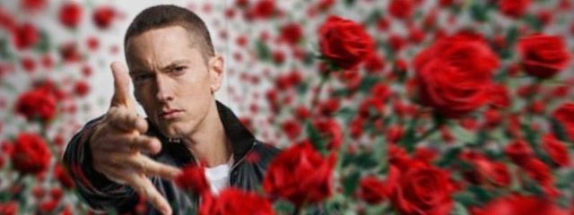 そこら辺にいる埃 @来年まで低浮上さんの壁紙画像