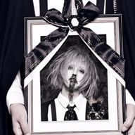       死 体さんのアイコン画像