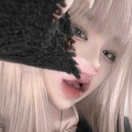 白雪 灰.@低浮さんのアイコン画像