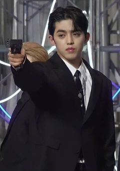 MAFIAのBOSSはSEVENのメンバーに一目惚れしたようです´`*