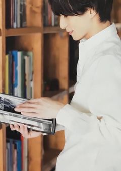 佐久間さんがBL作家になりました！プロフ確認お願いします