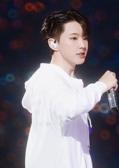 SEVENTEEN（加工写真）