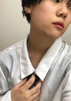 バイ・セクシャルの夜の悩み部屋
