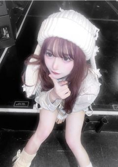 #  _  君 に 出 会 っ て 好 き を 知 っ た ♡