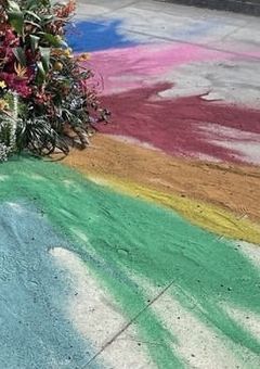 W E S T ꓸ の マ ネ ー ジ ャ ー