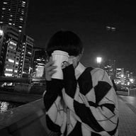 # 　ゆ う　.　🖤　@無浮上さんのアイコン画像