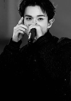 아이돌과 사랑에 빠졌다