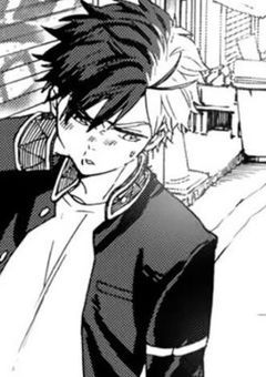 　出会いはいつも騒がしく　。