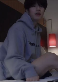 俺の彼女はR配信者